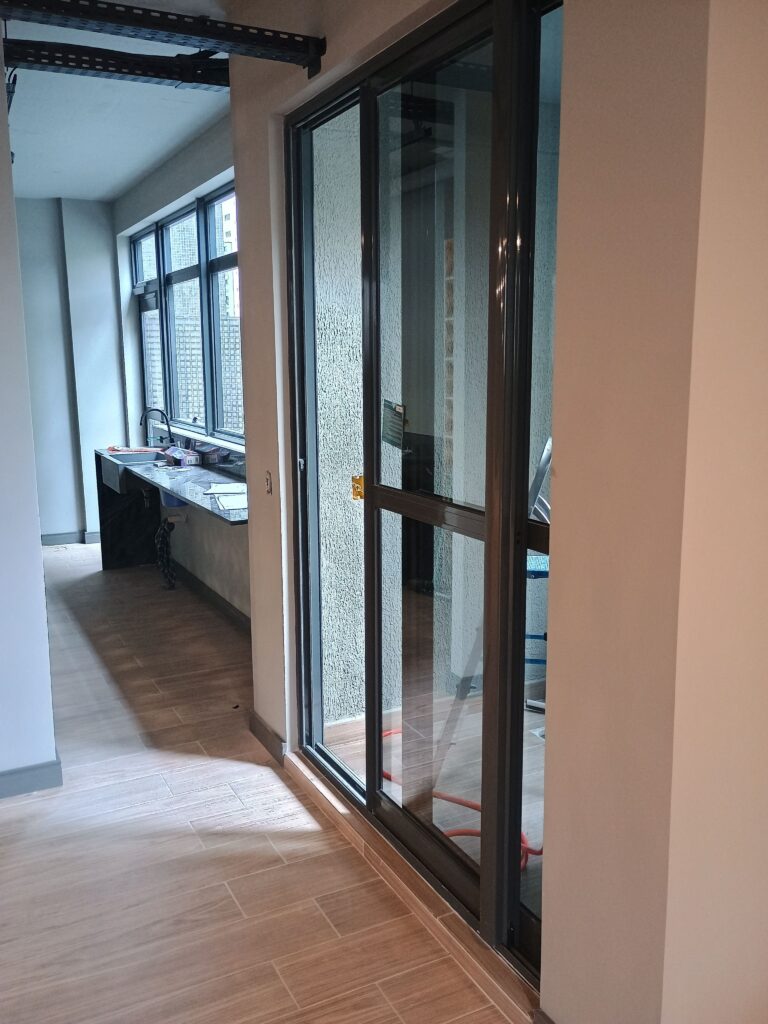 Esquadria de alumínio São Francisco